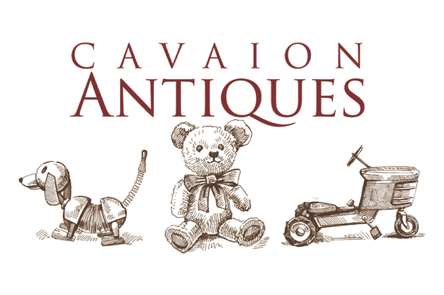 Cavaion Antiques by night